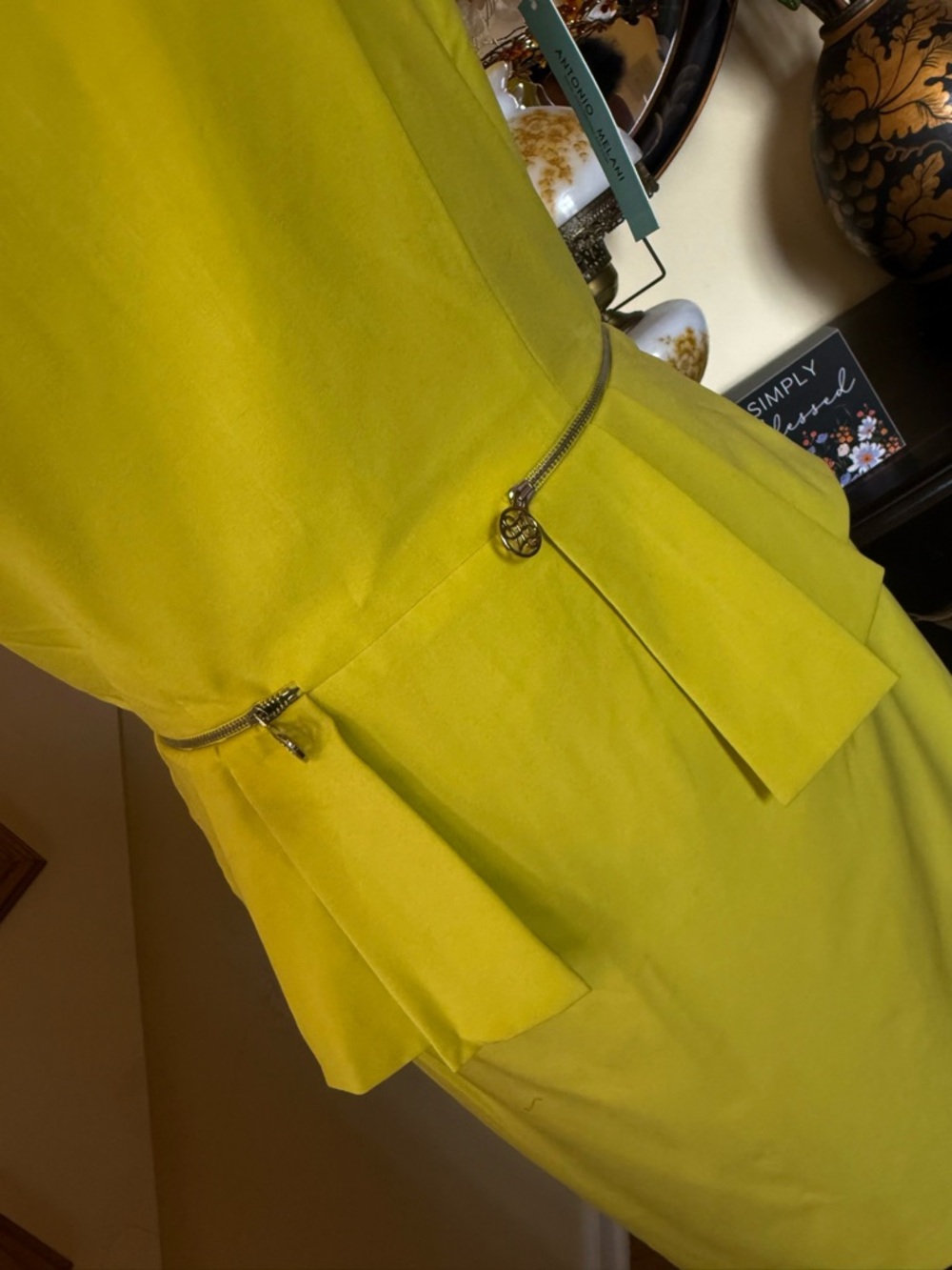 ANTONIO MELANI Bright Yellow Sheath Dress with Peplum Detail - Picture 5 of 17